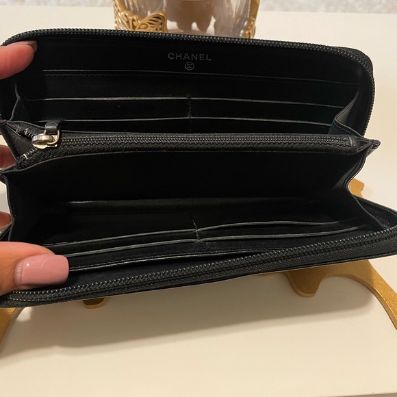 CHANEL Black Leather Zip Wallet - Picture 2 of 7